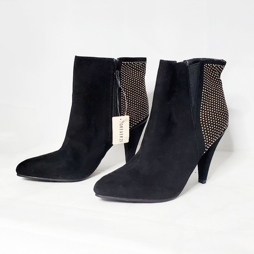 NWT - F21 Studded Ankle Bootie, Black, Size 7